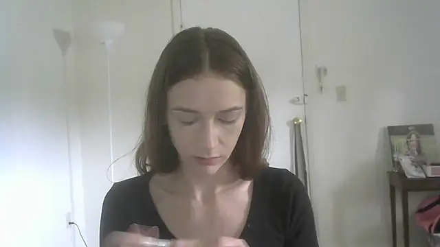 Snapshot of persephone332 chatting on April 2026 05:55:01 PM persephone332 online show from April 2026 05:55:01 PM
