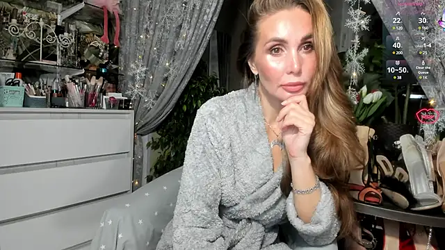 Aurora108 online show from January 2025 10:39:01 PM