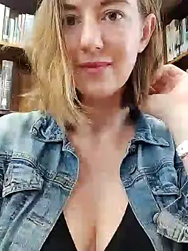 TopsyWilde online show from January 2025 08:54:02 AM