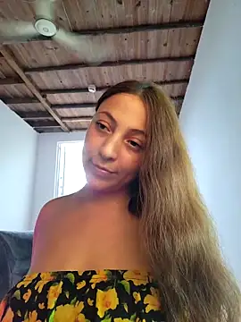 VickyHoult online show from January 2025 08:18:01 PM