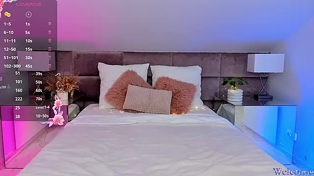 Snapshot of MiaMuse chatting on January 2025 11:32:02 PM MiaMuse online show from January 2025 11:32:02 PM