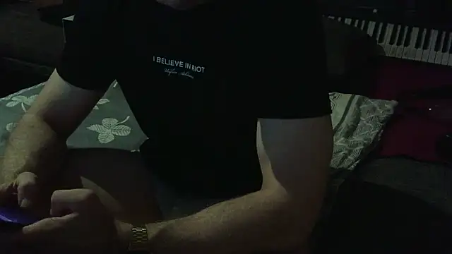 Bblfgbb online show from September 2025 02:02:01 AM