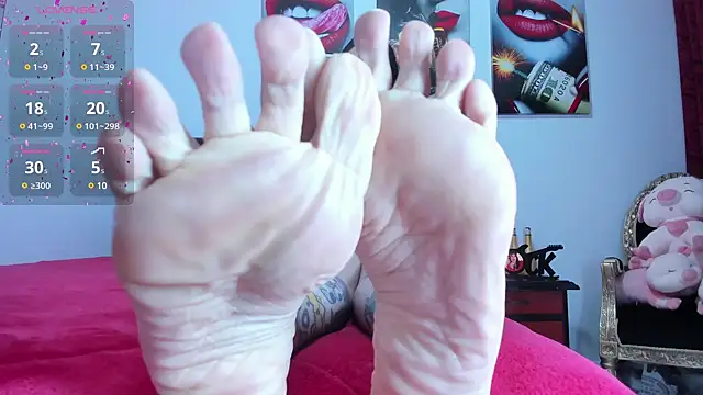 Taraa Fox online show from December 2024 03:36:01 PM