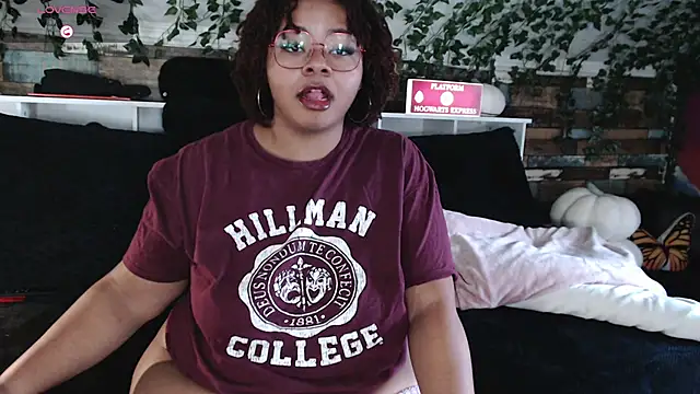 -khayaparker online show from December 2024 01:54:02 PM