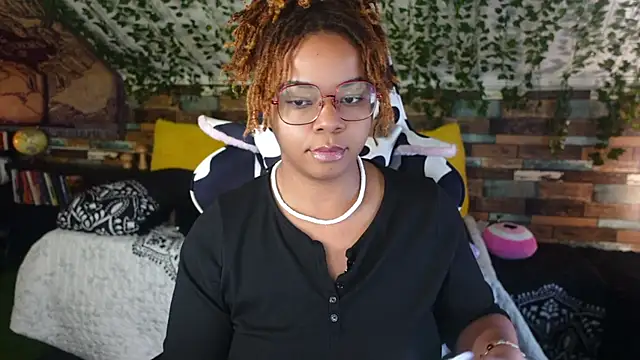 -khayaparker online show from September 2025 03:44:01 PM