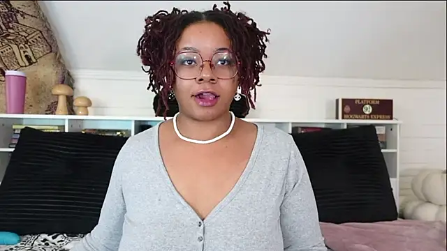 -khayaparker online show from February 2026 07:32:02 PM