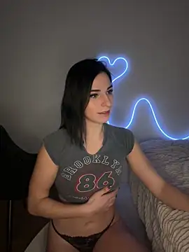 Snapshot of OIivia chatting on January 2025 07:23:02 PM OIivia online show from January 2025 07:23:02 PM