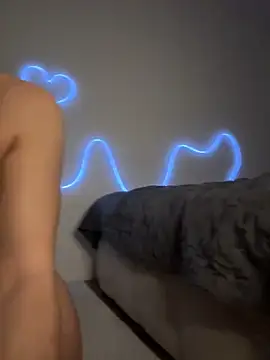 Snapshot of OIivia chatting on January 2025 07:15:01 PM OIivia online show from January 2025 07:15:01 PM