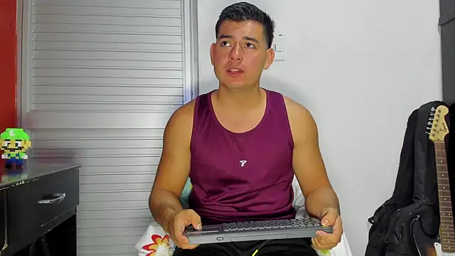 Snapshot of VincentSavage chatting on February 2026 01:42:01 AM VincentSavage online show from February 2026 01:42:01 AM