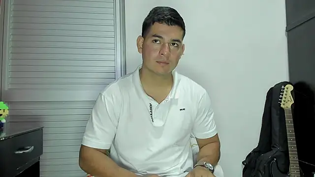 Snapshot of VincentSavage chatting on February 2026 03:21:01 AM VincentSavage online show from February 2026 03:21:01 AM