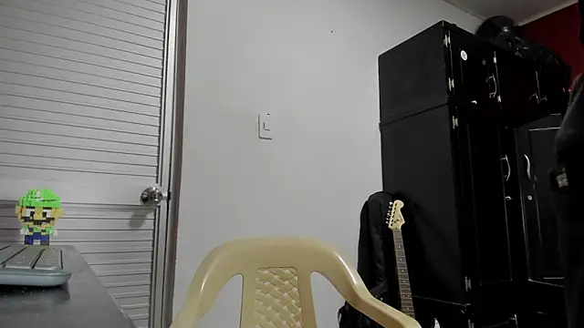 Snapshot of VincentSavage chatting on February 2026 06:59:02 PM VincentSavage online show from February 2026 06:59:02 PM