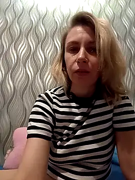 MissisMilk online show from May 2026 01:52:02 PM