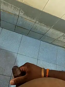 Snapshot of dinesh682 chatting on November 2025 09:05:02 PM dinesh682 online show from November 2025 09:05:02 PM