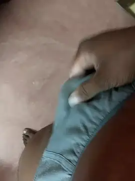 dinesh682 online show from March 2026 06:18:01 AM