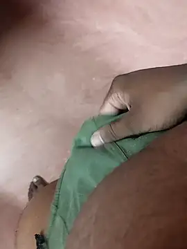 dinesh682 online show from April 2026 06:29:02 AM