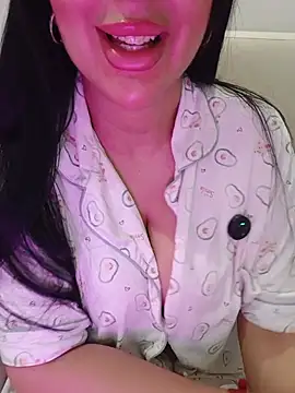 Snapshot of Queen_sousou chatting on July 2026 10:30:01 AM Queen sousou online show from July 2026 10:30:01 AM