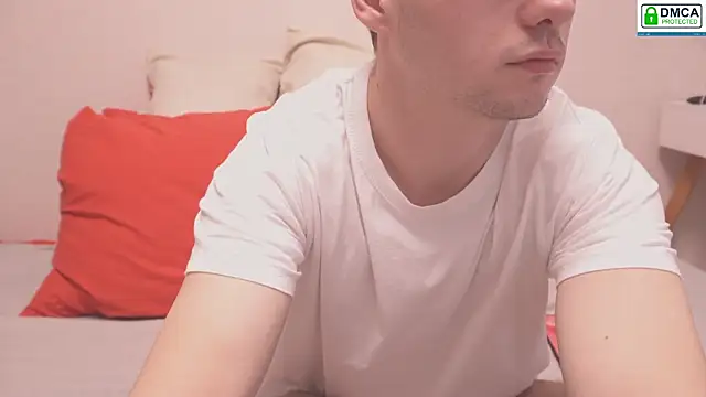 Snapshot of FluffyHat chatting on March 2025 04:49:01 AM FluffyHat online show from March 2025 04:49:01 AM