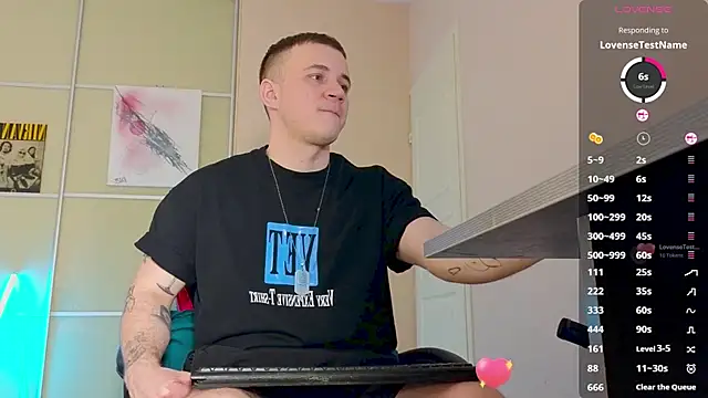 Snapshot of Ethan_and_mike chatting on October 2025 11:40:01 AM Ethan and mike online show from October 2025 11:40:01 AM