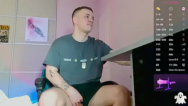 Snapshot of Ethan_and_mike chatting on November 2025 11:10:02 AM Ethan and mike online show from November 2025 11:10:02 AM