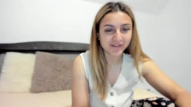 NicolePlay online show from March 2026 05:32:02 AM