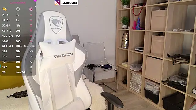 aliiiiiina online show from February 2025 08:45:02 PM