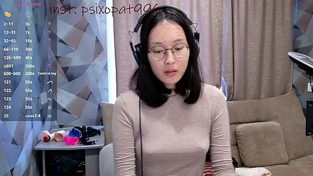 aliiiiiina online show from September 2025 09:55:02 AM