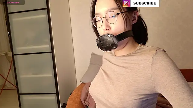 aliiiiiina online show from February 2026 09:30:01 PM