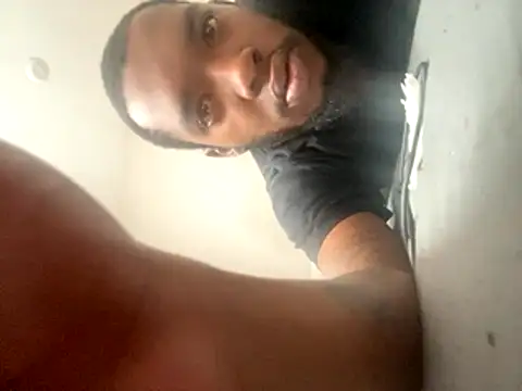 Snapshot of DancingLemonade chatting on November 2025 07:51:02 PM DancingLemonade online show from November 2025 07:51:02 PM