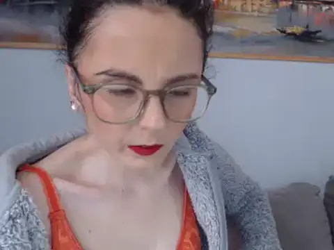 Snapshot of cleophee chatting on February 2025 12:59:01 PM cleophee online show from February 2025 12:59:01 PM