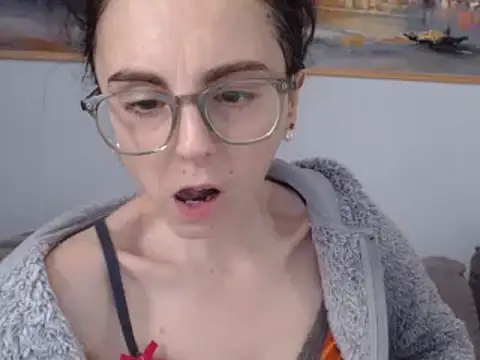 Snapshot of cleophee chatting on February 2025 12:54:01 PM cleophee online show from February 2025 12:54:01 PM