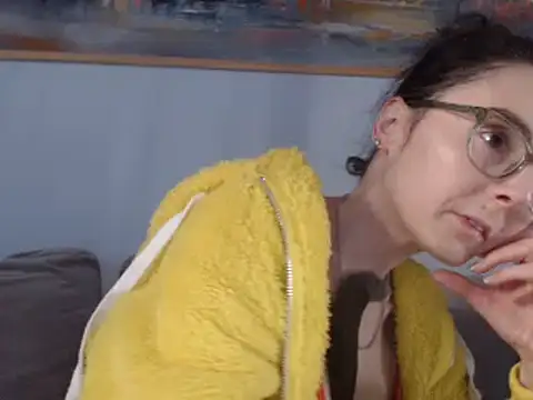 Snapshot of cleophee chatting on February 2025 12:55:02 PM cleophee online show from February 2025 12:55:02 PM