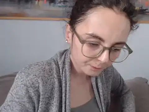 Snapshot of cleophee chatting on February 2025 12:58:01 PM cleophee online show from February 2025 12:58:01 PM