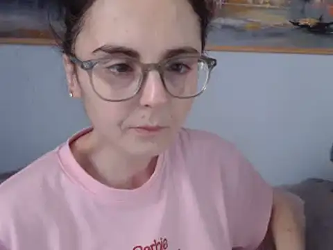 Snapshot of cleophee chatting on February 2025 09:15:02 AM cleophee online show from February 2025 09:15:02 AM