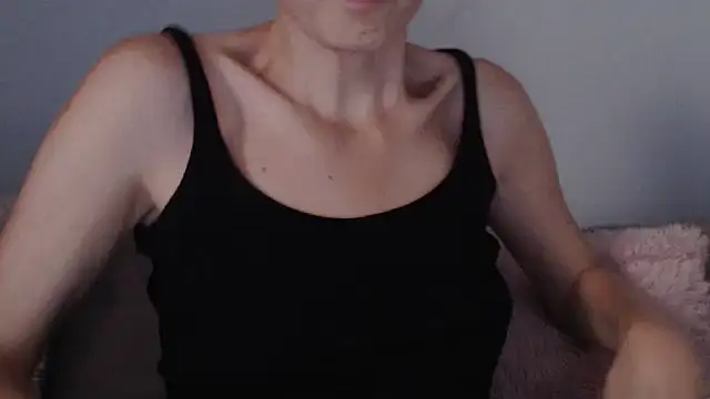 Snapshot of cleophee chatting on September 2025 05:40:02 AM cleophee online show from September 2025 05:40:02 AM