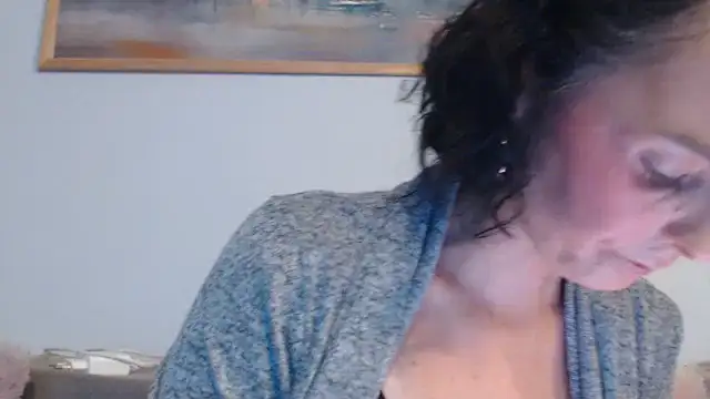 Snapshot of cleophee chatting on November 2025 07:14:02 AM cleophee online show from November 2025 07:14:02 AM