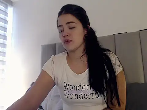 Aleska  Bell online show from December 2025 08:27:01 PM