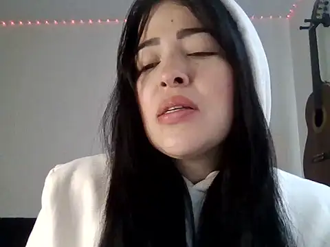Snapshot of Aleska__Bell chatting on July 2026 03:38:02 PM Aleska Bell online show from July 2026 03:38:02 PM