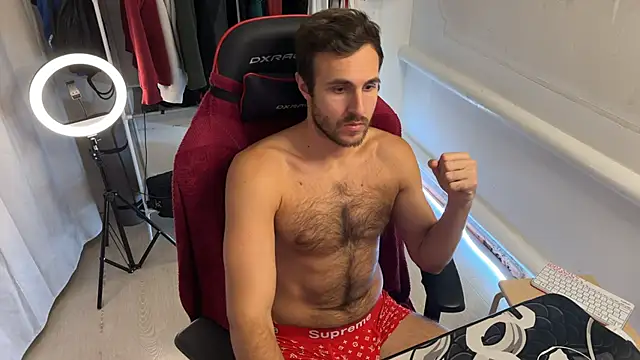 Snapshot of Raamoss chatting on October 2025 05:45:02 PM Raamoss online show from October 2025 05:45:02 PM