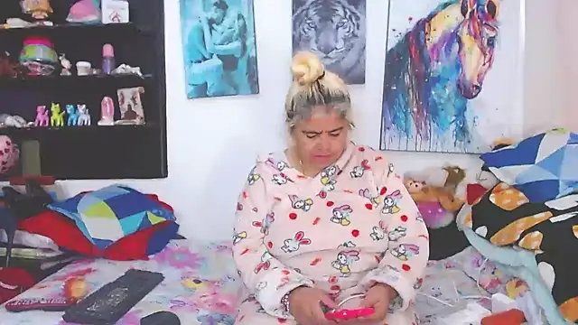 estrellita fugaz16x online show from March 2025 03:24:01 PM