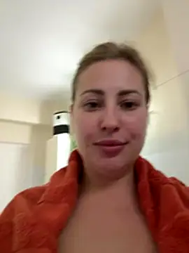 Snapshot of AlisaWhite chatting on November 2025 02:27:02 PM AlisaWhite online show from November 2025 02:27:02 PM