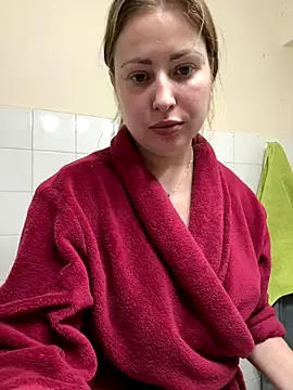 Snapshot of AlisaWhite chatting on December 2025 01:48:01 PM AlisaWhite online show from December 2025 01:48:01 PM