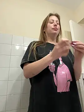 AlisaWhite online show from March 2026 02:42:02 PM