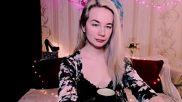 Snapshot of xxxcharismaaa chatting on March 2026 01:45:02 AM xxxcharismaaa online show from March 2026 01:45:02 AM