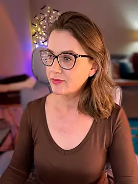 MaiseKnox online show from June 2026 09:53:02 PM