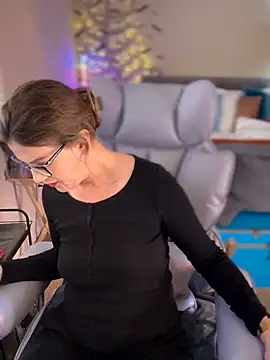 MaiseKnox online show from July 2026 09:23:02 PM