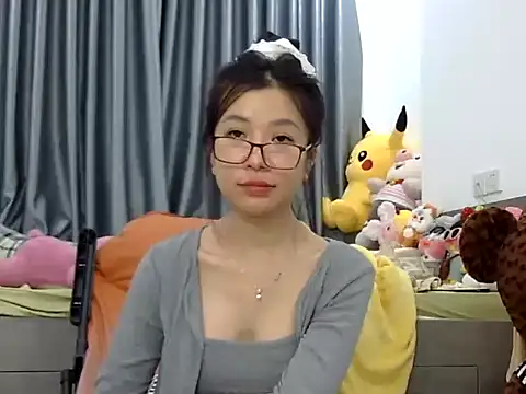 Snapshot of Cute_Ruby01 chatting on December 2024 03:00:02 PM Cute Ruby01 online show from December 2024 03:00:02 PM