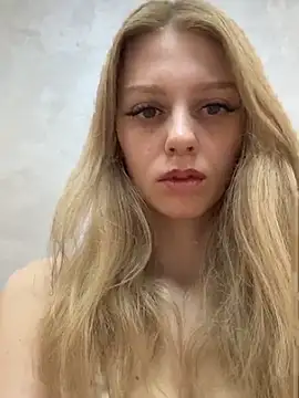 AnikaBest online show from March 2026 11:32:02 PM