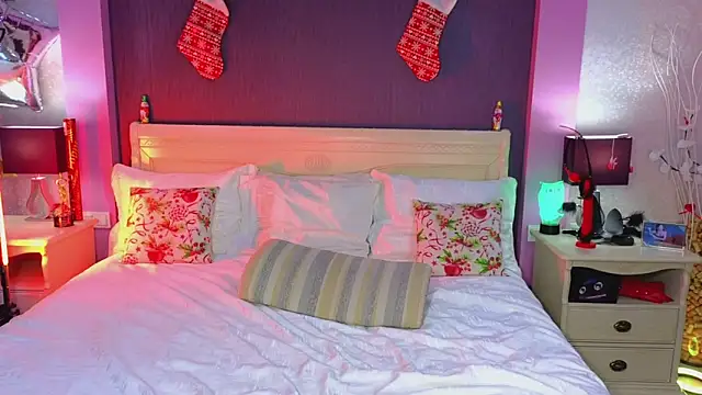 HotMilfMargo online show from December 2024 07:05:02 PM