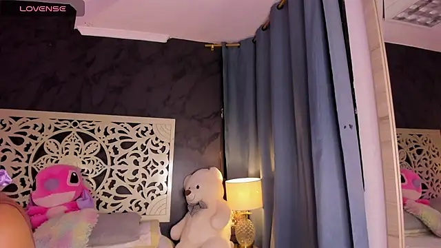 Vivi prinncess online show from May 2026 11:14:02 PM