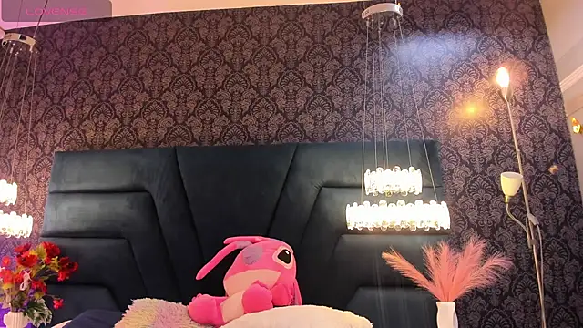 Vivi prinncess online show from May 2026 12:06:01 AM